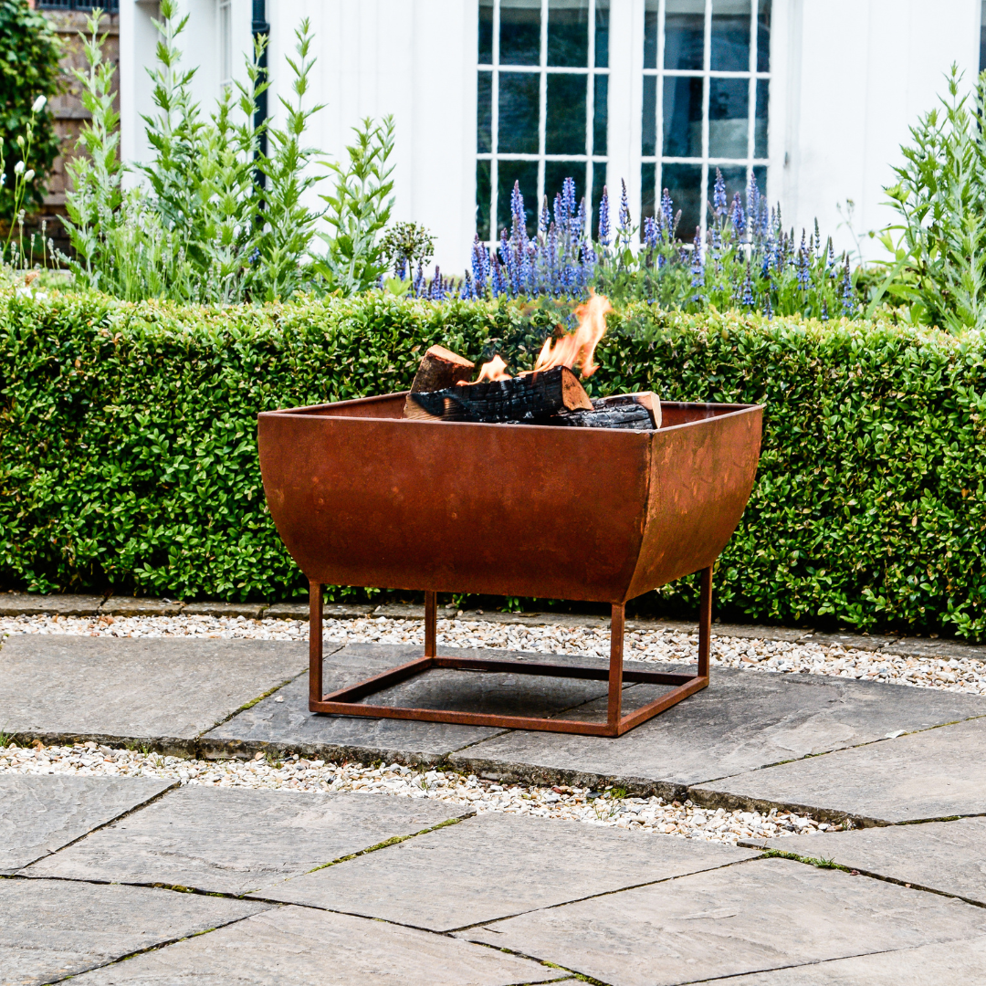 Outdoor Windermere Firebowl Rust Iron