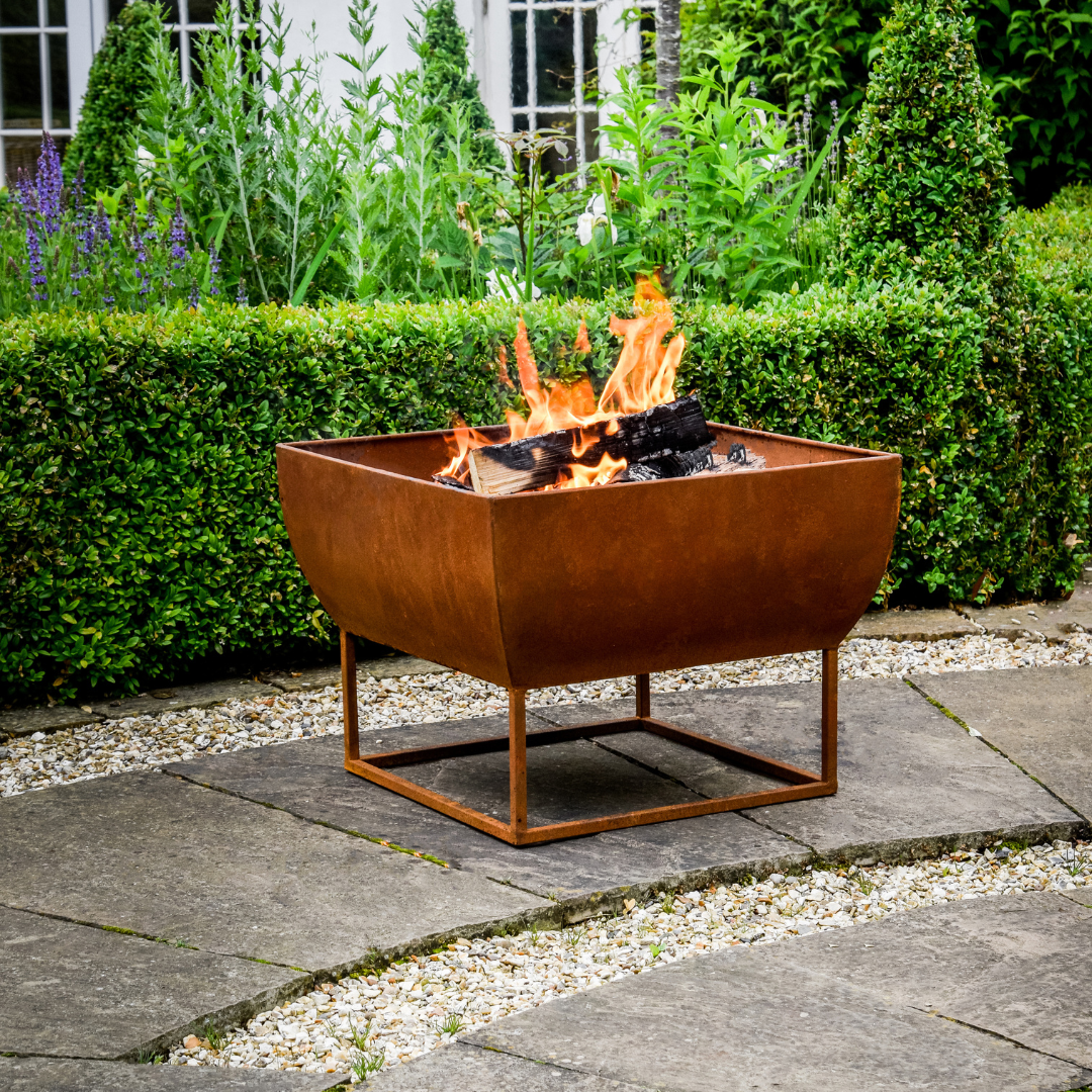 Outdoor Windermere Firebowl Rust Iron