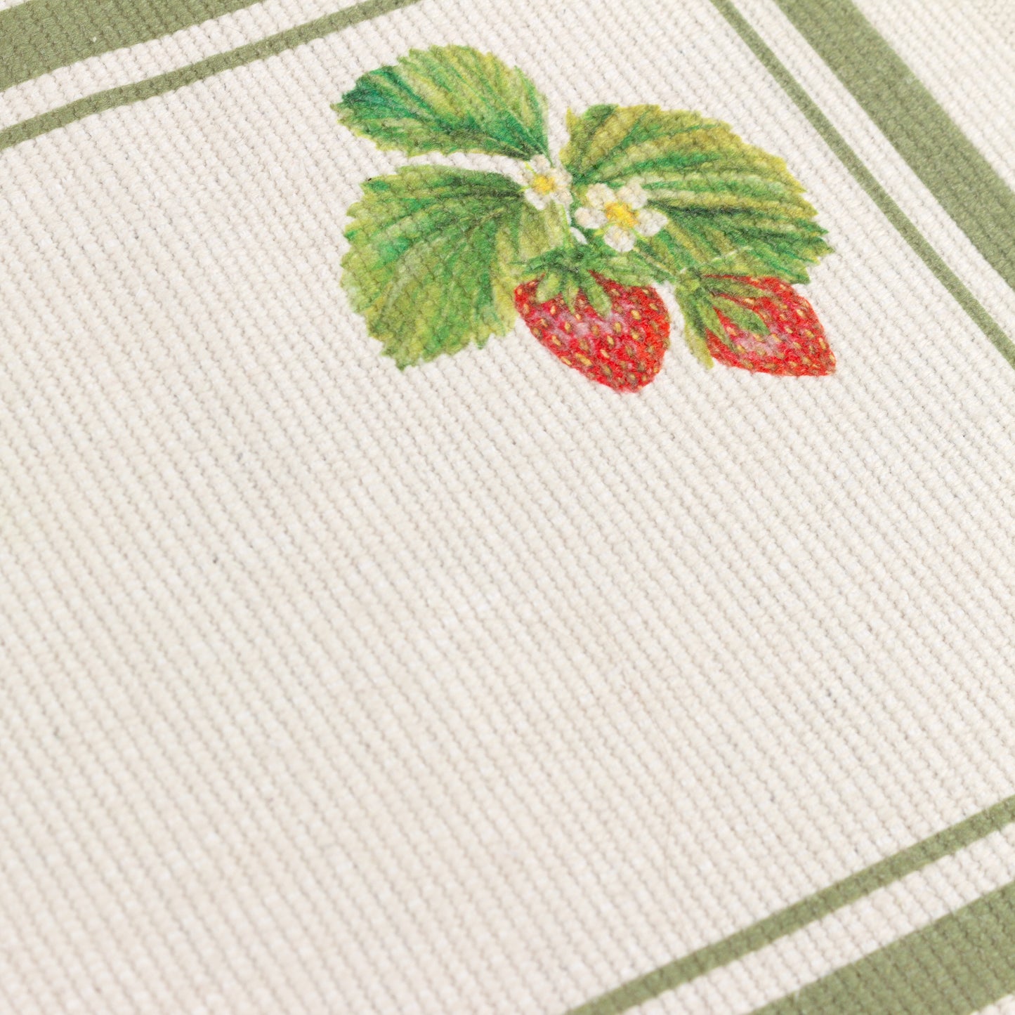 Strawberry Green Indoor/Outdoor Placemats Set of 4